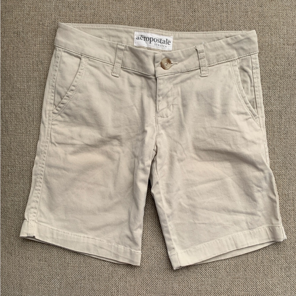 Aeropostale Bermuda Shorts Khaki Tan Flat Front Chinos Stretch Cotton Size 1/2